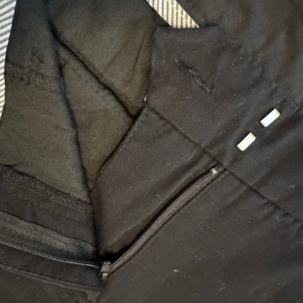 Worthington Woman black capri